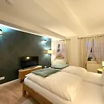 Großzügige Maisonette-ferienwohnung Im Herzen Von Mit Einem Tollen Stadtblick *