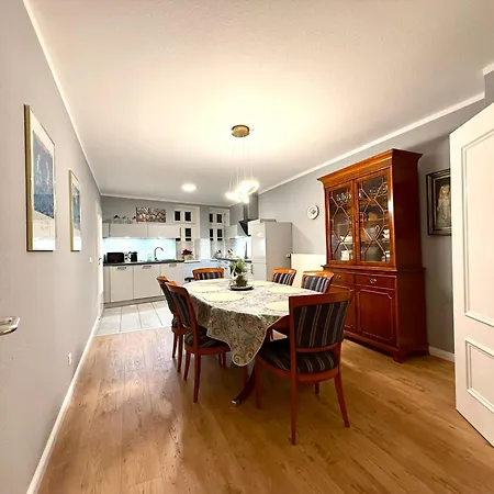 Grosszuegige Maisonette-ferienwohnung Im Herzen Von Mit Einem Tollen Stadtblick *